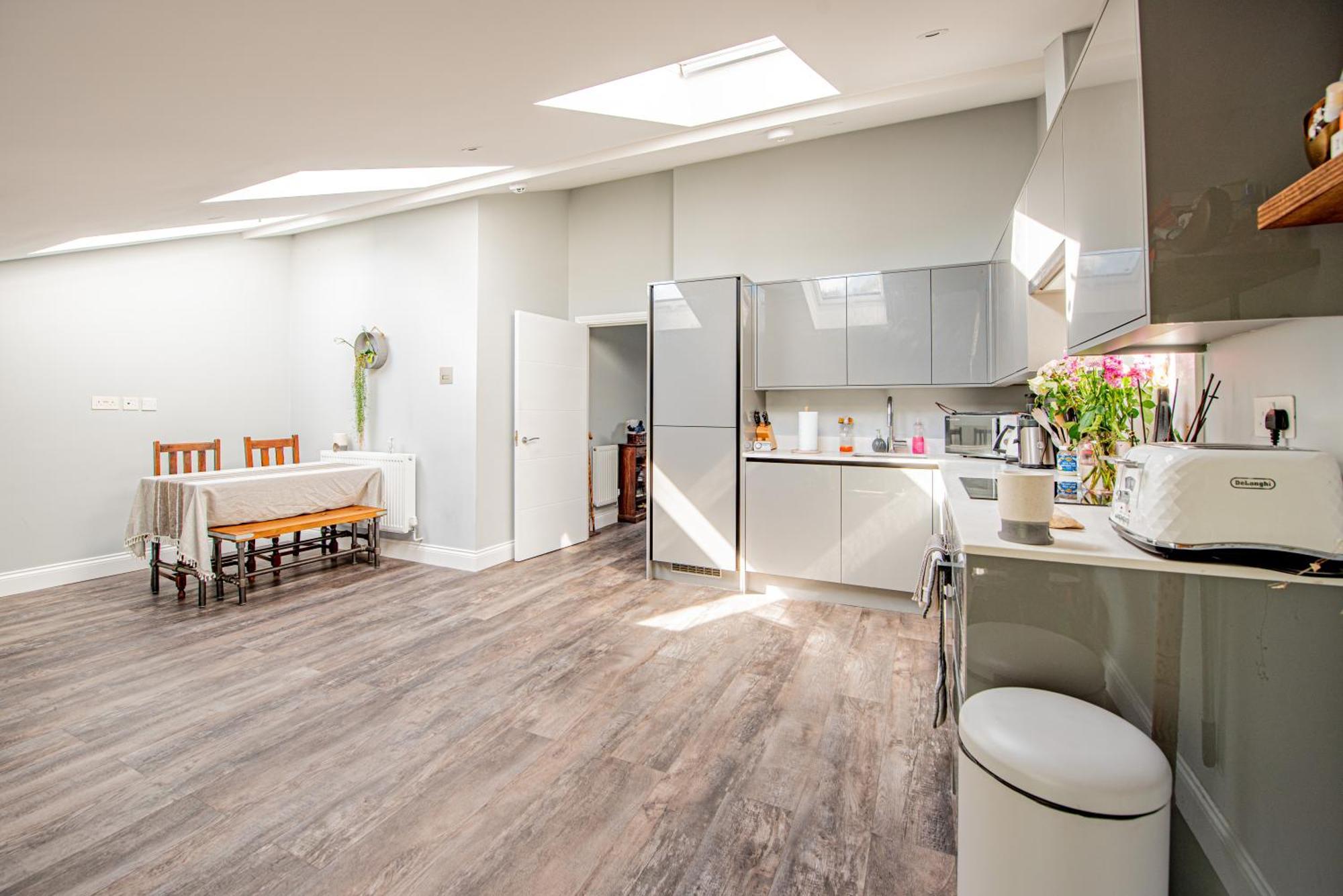 Peaceful 2-bed Flat In Appartamento