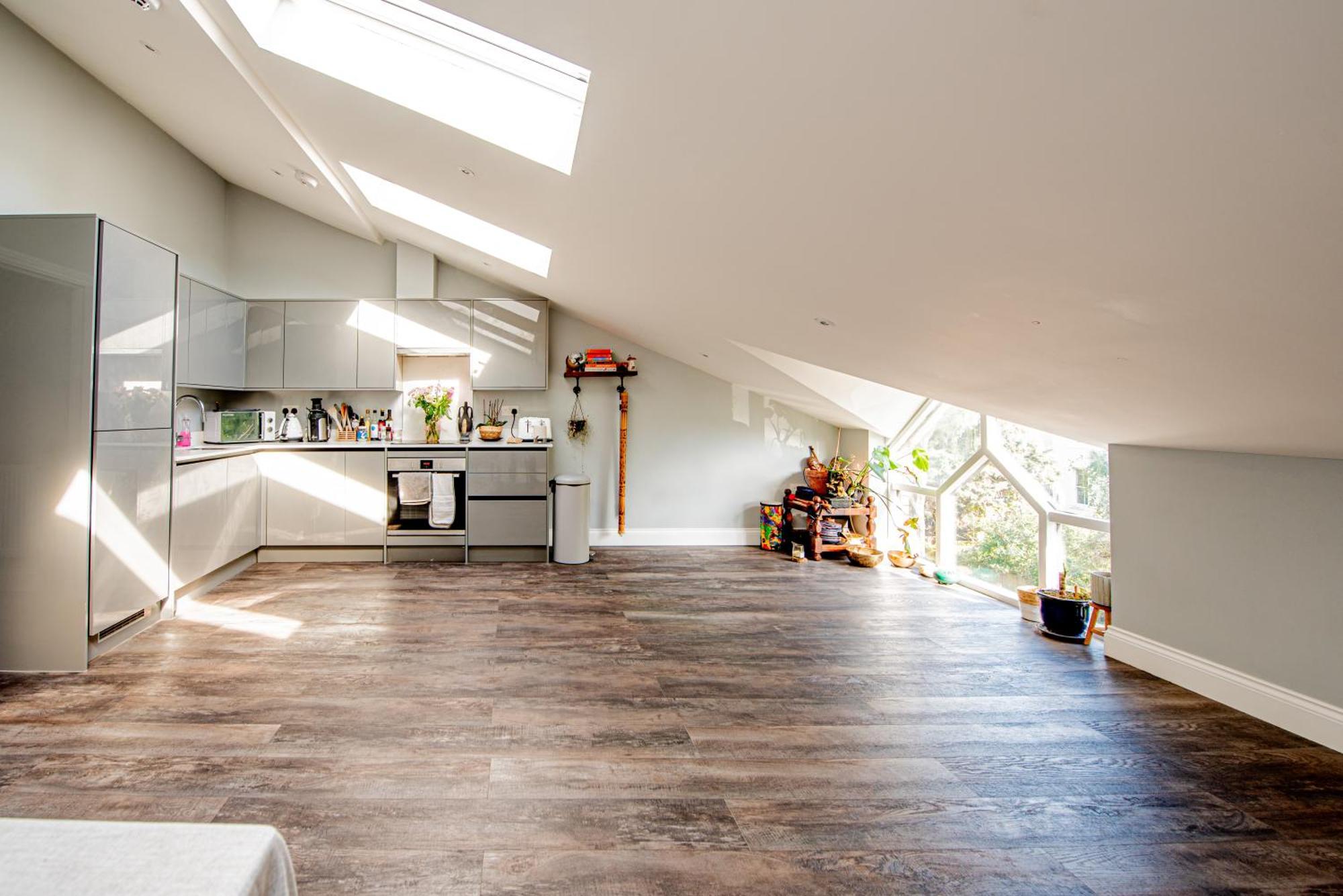 Peaceful 2-bed Flat In Appartamento