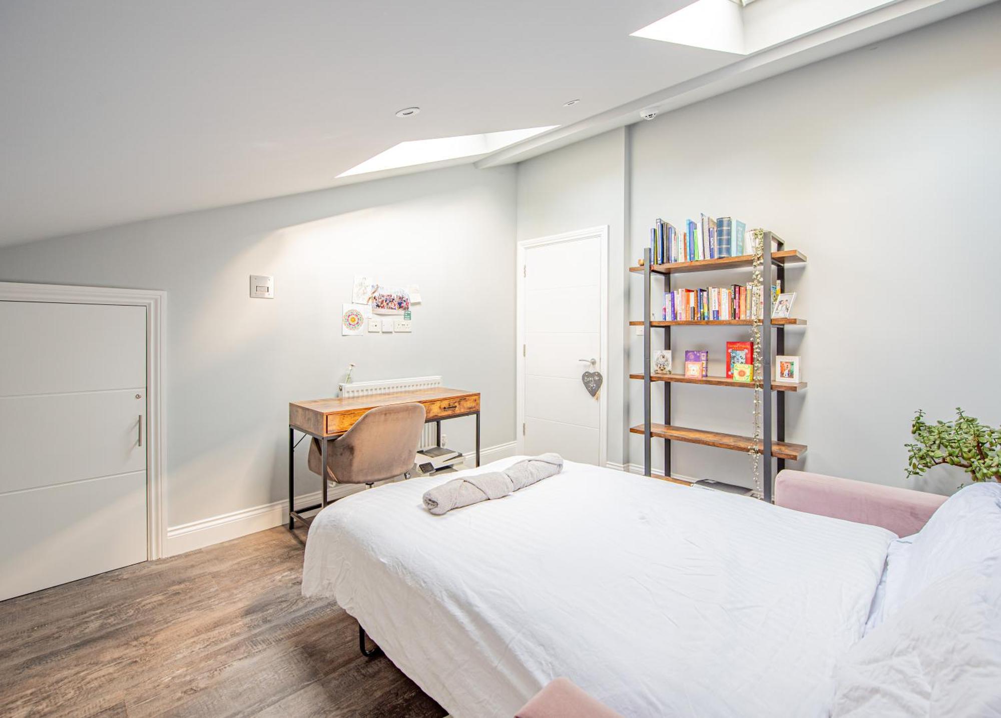 Peaceful 2-bed Flat In *